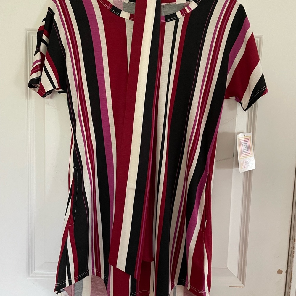 LuLaRoe Black and White Asymmetrical Short Sleeve Blouse